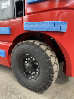 Дизельный погрузчик EP CPCD25T8